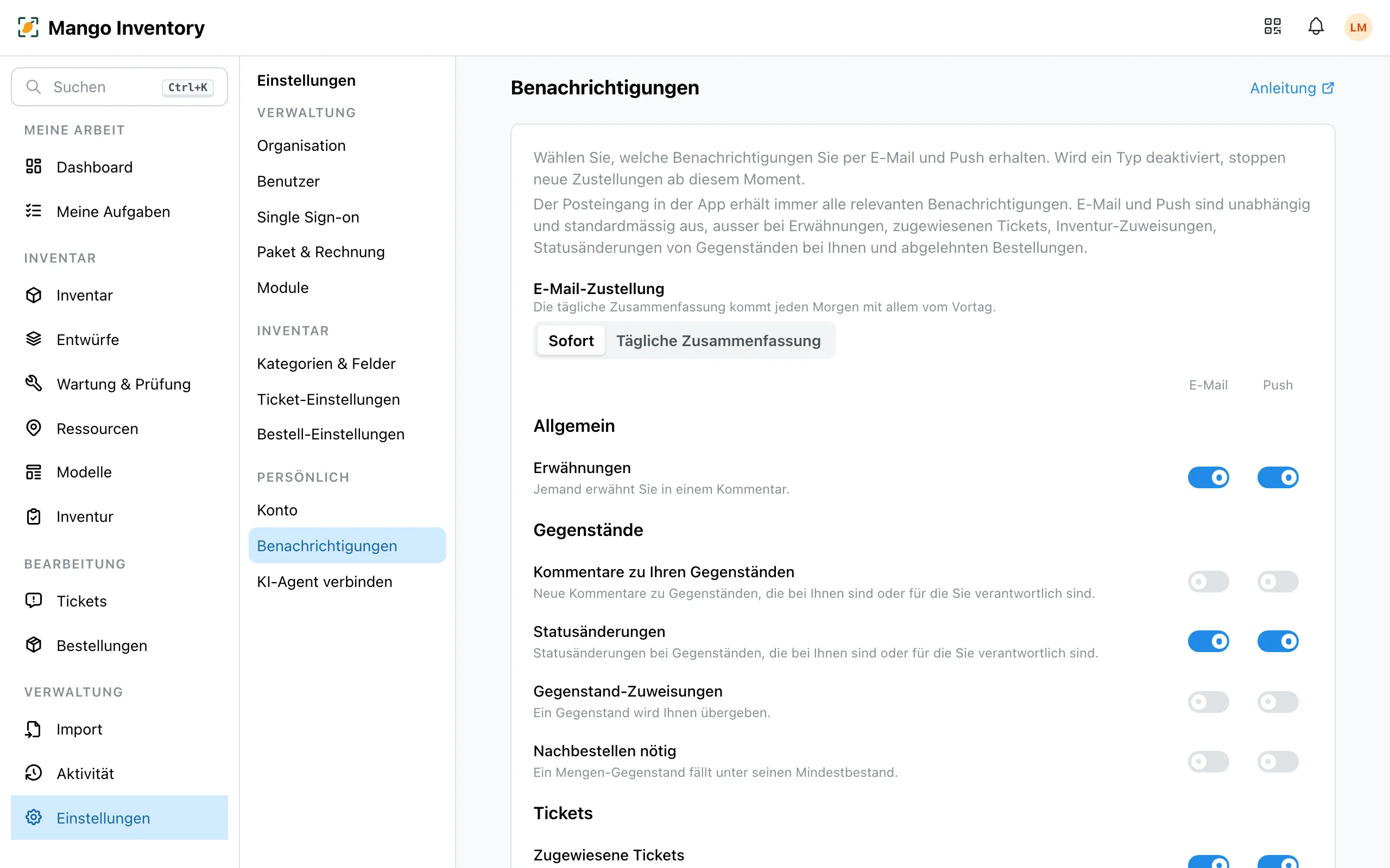 Benachrichtigungseinstellungen mit E-Mail- und Push-Schaltern