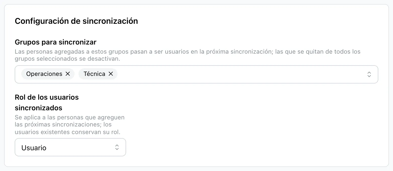 La tarjeta «Configuración de sincronización» con los grupos seleccionados y el selector «Rol de los usuarios sincronizados»