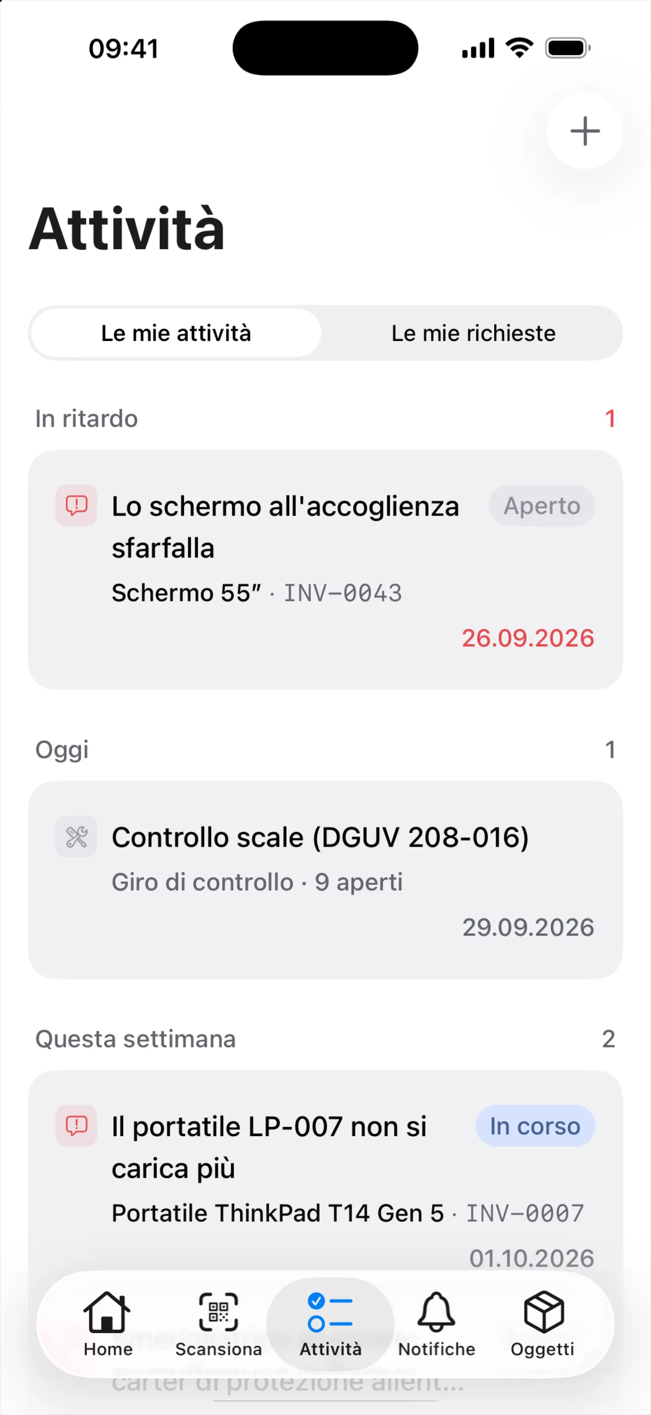 «Attività» sul telefono: sotto «Oggi», la riga combinata «Controllo scale (DGUV 208-016) · Giro di controllo · 9 aperti»