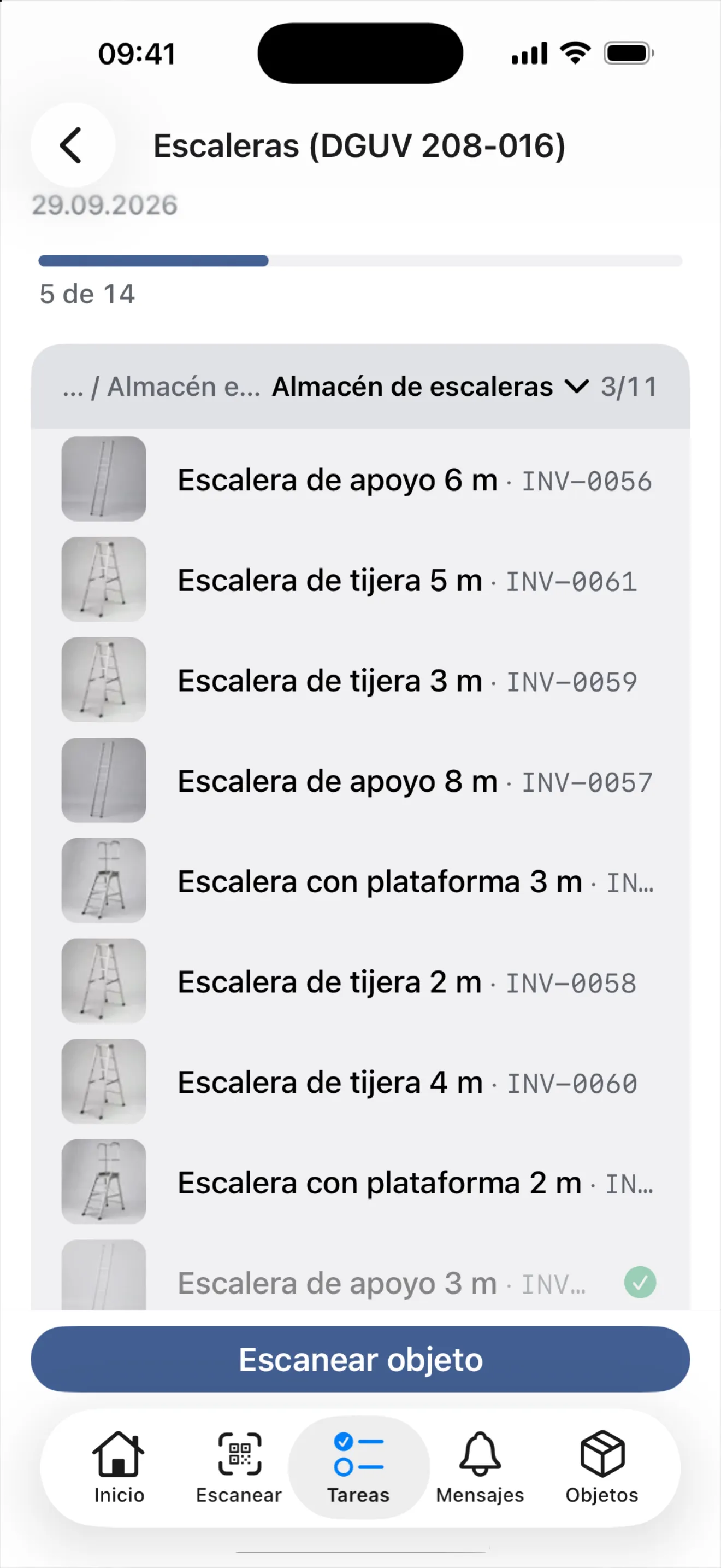 La ronda de revisión en el teléfono: la barra de progreso «5 de 14», escaleras con foto agrupadas por ubicación, «Escanear objeto» abajo